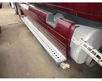 Freightliner Cascadia Right Fairing for a Freightliner CASCADIA 125