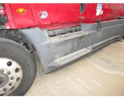 Freightliner Cascadia Left Fairing for a Freightliner CASCADIA 125