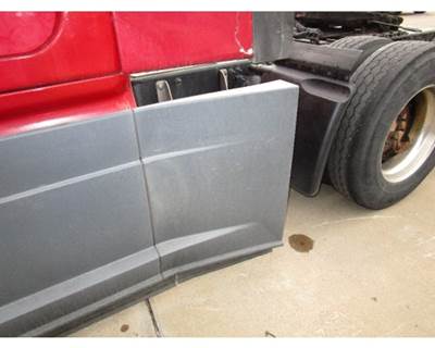 Freightliner Cascadia Left Fairing for a Freightliner CASCADIA 125