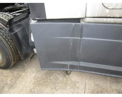 Freightliner Cascadia Right Fairing for a Freightliner CASCADIA 125