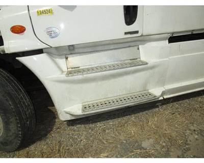 Freightliner Cascadia Left Fairing for a Freightliner CASCADIA 125