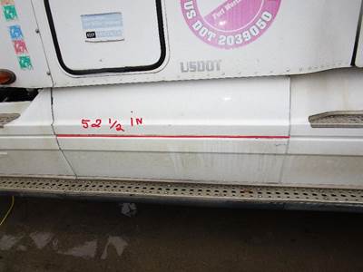 Freightliner Columbia Fairing for a Freightliner COLUMBIA 120