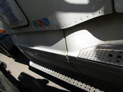 Freightliner ST120 Right Fairing