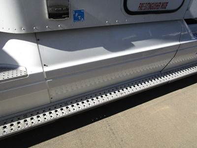 Freightliner ST120 Left Fairing