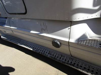 Freightliner ST120 Right Fairing