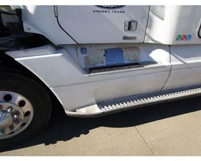 Freightliner ST120 Left Fairing