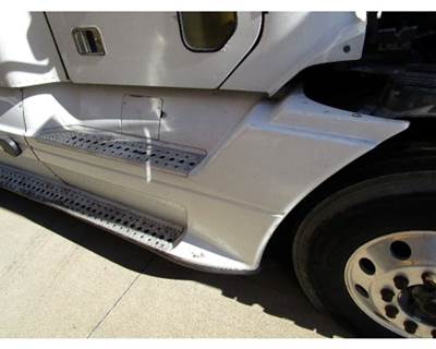 Freightliner ST120 Right Fairing