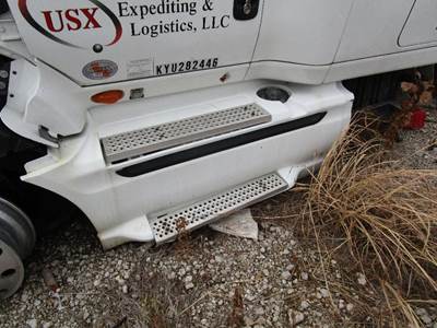 International ProStar Left Fairing