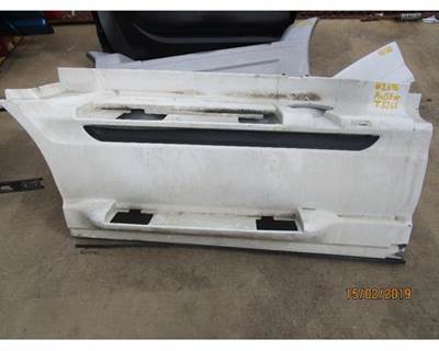 International ProStar Left Fairing