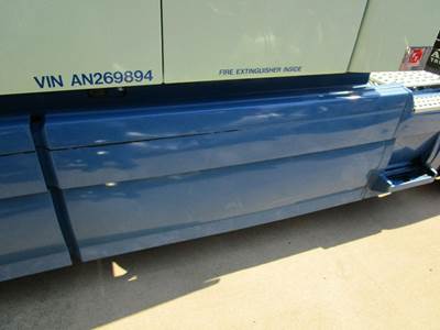 Volvo VNL Left Fairing