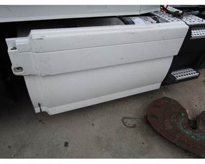 Volvo VNL Left Fairing