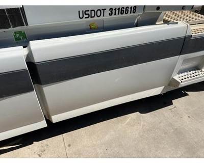 Volvo VNL Left Fairing