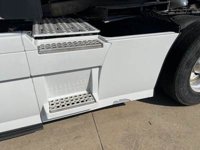 Volvo VNR Left Fairing