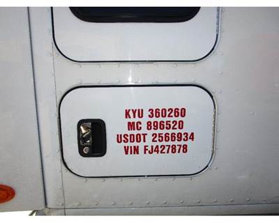 Kenworth T680 Right Sleeper Door for a Kenworth T700