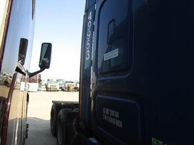 Freightliner Cascadia Right Sleeper Fairing for a Freightliner CASCADIA 125