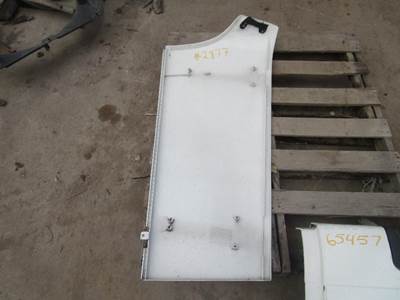 Freightliner Cascadia Sleeper Fairing for a Freightliner CASCADIA 125