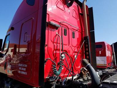 Freightliner Cascadia Left Sleeper Fairing for a Freightliner CASCADIA 125