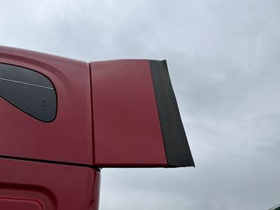 Freightliner Cascadia Left Sleeper Fairing for a Freightliner CASCADIA 125