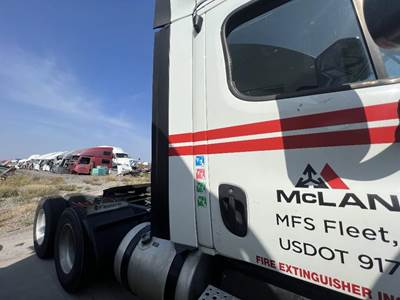 Freightliner Cascadia Right Sleeper Fairing for a Freightliner CASCADIA 125