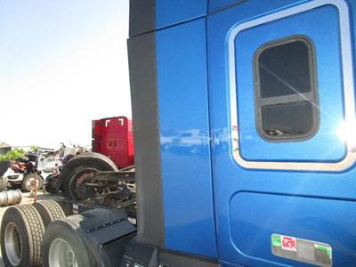 Freightliner Cascadia Right Sleeper Fairing for a Freightliner CASCADIA 126