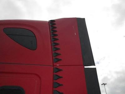 Freightliner Cascadia Left Sleeper Fairing for a Freightliner CASCADIA 125