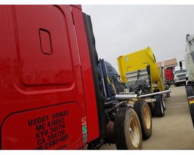 Freightliner Cascadia Left Sleeper Fairing for a Freightliner CASCADIA 125