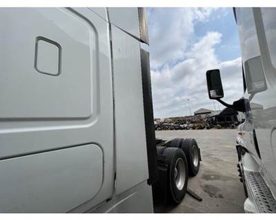 Freightliner Cascadia Left Sleeper Fairing for a Freightliner CASCADIA 125