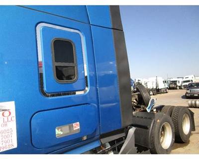 Freightliner Cascadia Left Sleeper Fairing for a Freightliner CASCADIA 126