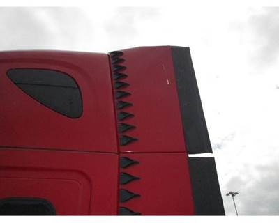 Freightliner Cascadia Left Sleeper Fairing for a Freightliner CASCADIA 125