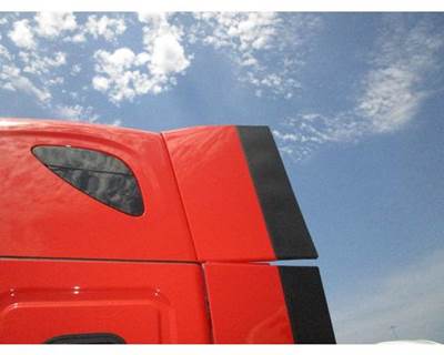 Freightliner Cascadia Left Sleeper Fairing for a Freightliner CASCADIA 126