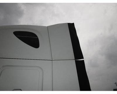 Freightliner Cascadia Left Sleeper Fairing for a Freightliner CASCADIA 125