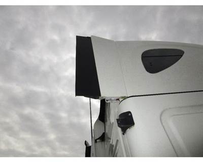 Freightliner Cascadia Right Sleeper Fairing for a Freightliner CASCADIA 125