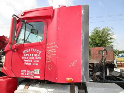 Freightliner Century Class Left Sleeper Fairing for a Freightliner CENTURY CLASS 112
