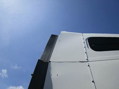 Freightliner Columbia Right Sleeper Fairing for a Freightliner COLUMBIA 120