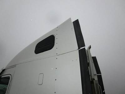 Freightliner Columbia Left Sleeper Fairing for a Freightliner COLUMBIA 120