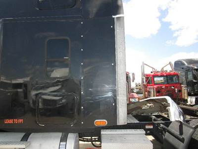 Freightliner Columbia Left Sleeper Fairing for a Freightliner COLUMBIA 120