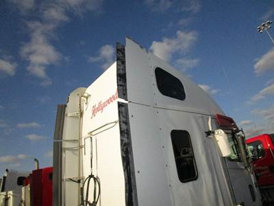 Freightliner Coronado Right Sleeper Fairing for a Freightliner CORONADO 132