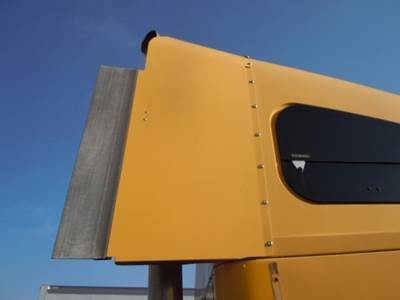 Freightliner ST120 Right Sleeper Fairing