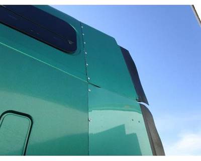 Freightliner ST120 Left Sleeper Fairing