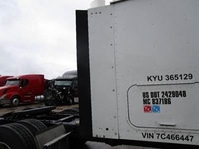 International 9400 Right Sleeper Fairing for a International 9400I