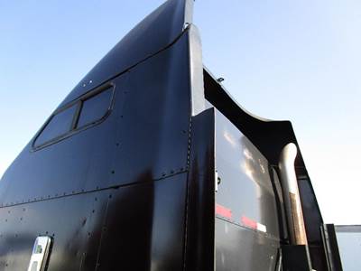 Kenworth T600 Left Sleeper Fairing