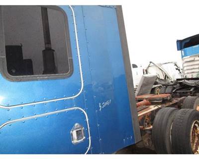 Kenworth T600 Left Sleeper Fairing