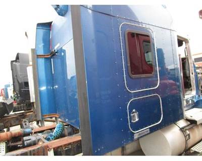 Kenworth T600 Right Sleeper Fairing