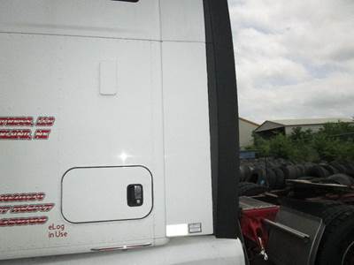 Kenworth T680 Left Sleeper Fairing