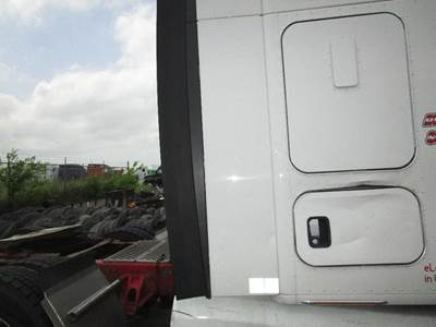 Kenworth T680 Right Sleeper Fairing