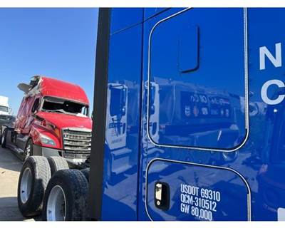 Kenworth T680 Right Sleeper Fairing