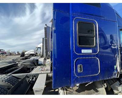 Kenworth T680 Right Sleeper Fairing