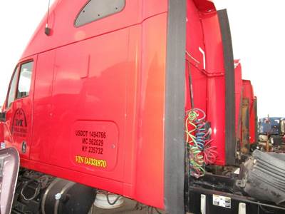 Kenworth T700 Left Sleeper Fairing