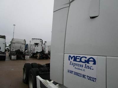 Volvo VNL Right Sleeper Fairing