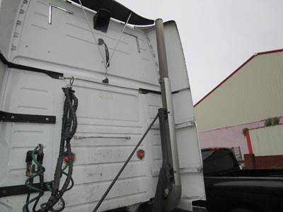 Volvo VNL Right Sleeper Fairing